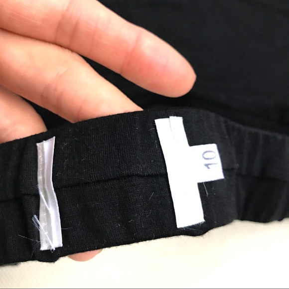 🆕 BLACK WRAP AROUND CROP TOP! - Picture 8 of 8